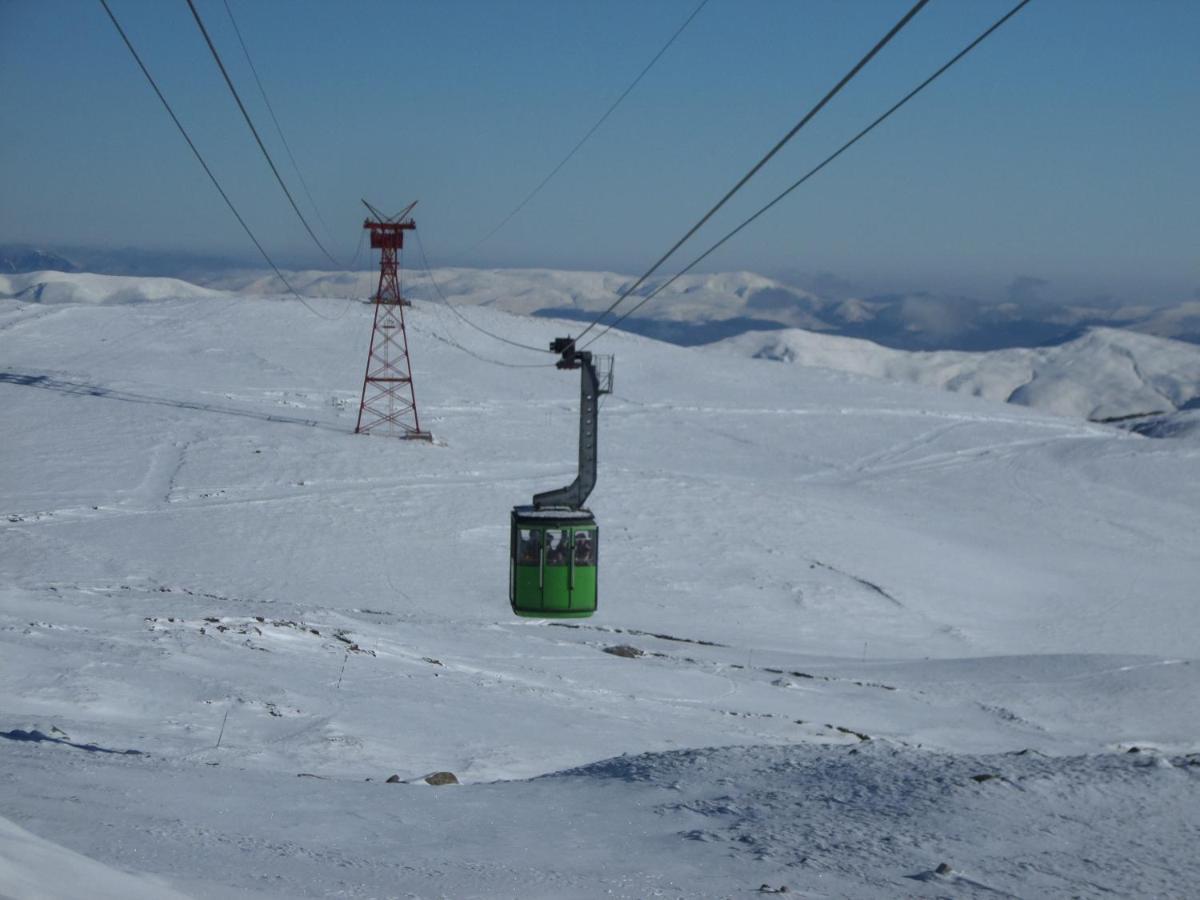 Kalinderu Skier'S Apartament Bellevue Buşteni Zewnętrze zdjęcie