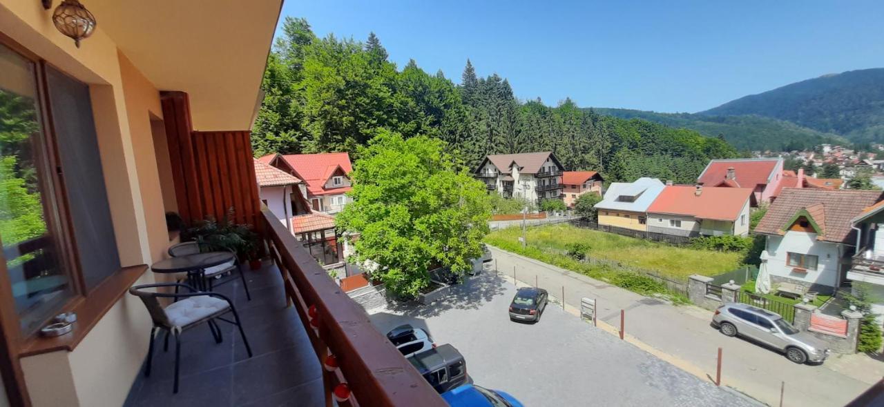 Kalinderu Skier'S Apartament Bellevue Buşteni Zewnętrze zdjęcie