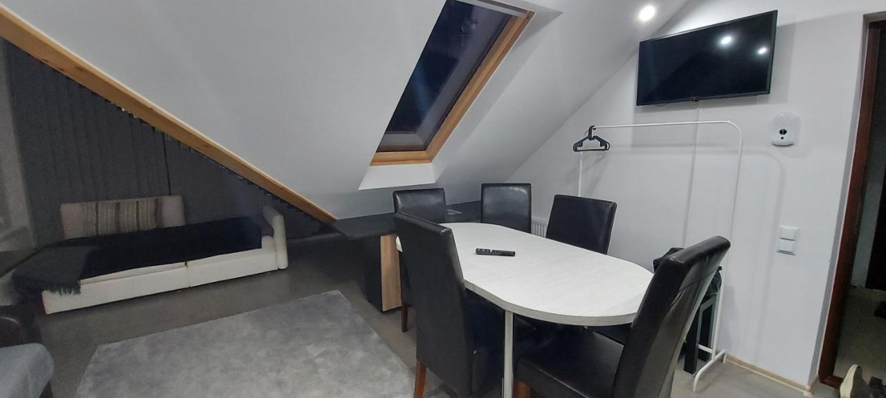 Kalinderu Skier'S Apartament Bellevue Buşteni Zewnętrze zdjęcie